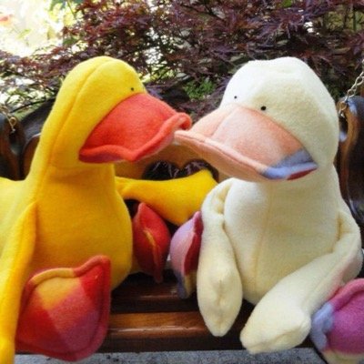 Adorable quality handmade stuffed animals by Michelle. A colorful place to live!
http://t.co/yZK16aLGup