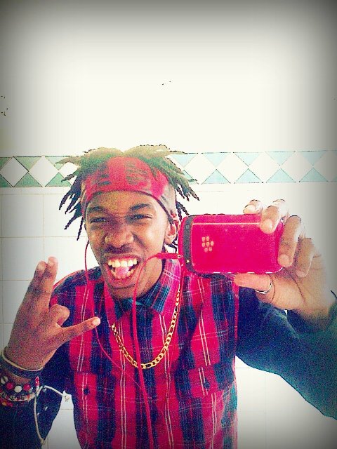 I'm KiD: Red & Black squad Spar10z: Dancer, Artist, Street Art/ DUT Fine Art/Facebook: Nqobile Hlela Madlula/BBM:2636B9E0/†•GOD CAN•†/ Kidtagname@gmail.com/