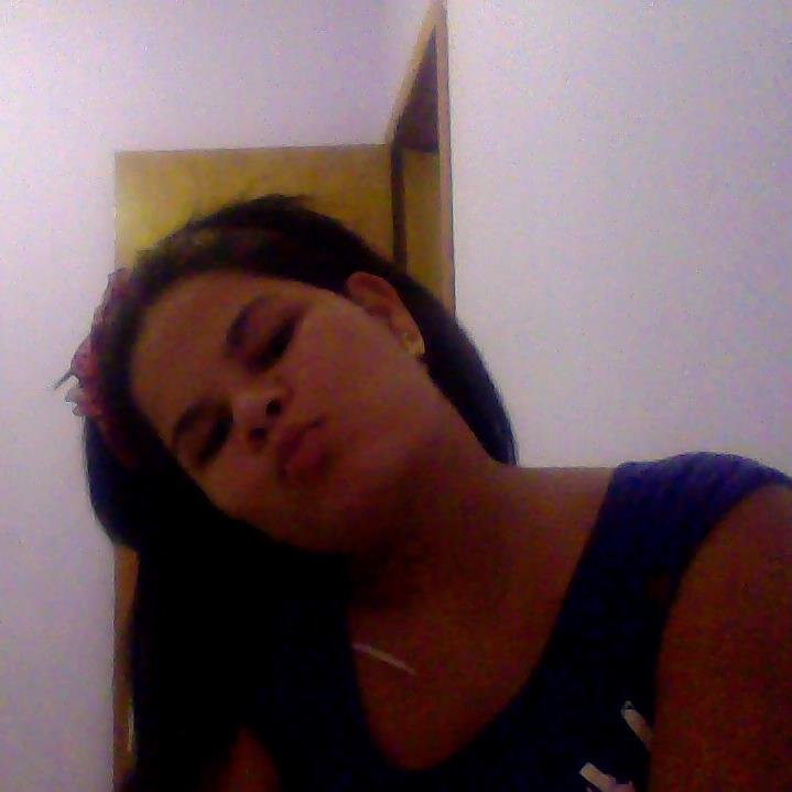 Karolayneryane's profile picture. 