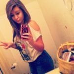 quxuwesytoji's profile picture. Life is about creating yourself :) just like @juliancamarena did! ?? My star ??