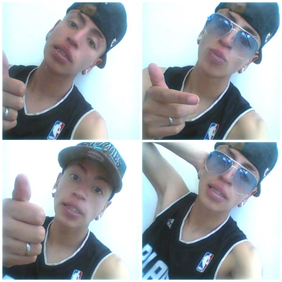 SOLO' LOS' SOLOS' ^,^ ((♪♫♪)) .
