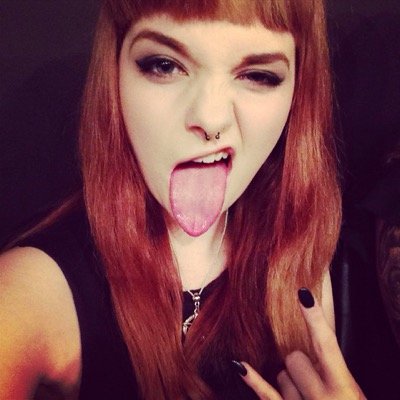 I'm Gee, 19. I wish that I was covered in tattoo's and piercings, but I'm studying Musical Theatre. Fuzzy animals and RPG's make me happy.