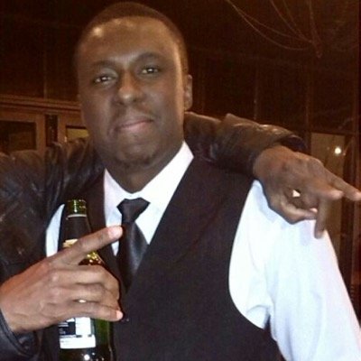 pouniarta's profile picture. works as Manager at Bertouacafe lounge