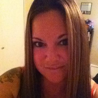 AnneGoss83's profile picture. Smart-ass brunette. Single mom. Dialysis patient, in need of a kidney transplant. Horror movie fanatic. Baker, painter, full-time mother.