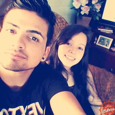 Gaúcho, Casado, extrovertido companheiro e pai do bebê mais lindo Benício... me segue que eu sigo devolta ;)