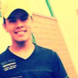 Moro em CDD ...Gosto de farrear com os amigos ... !!!
