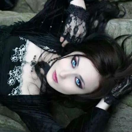 OFFICIAL BLACK VEIL BRIDES ARMY MEMBER!BVB Related only!Have another account. http://t.co/lC3XfmRLEc YEP my name is HOPE!