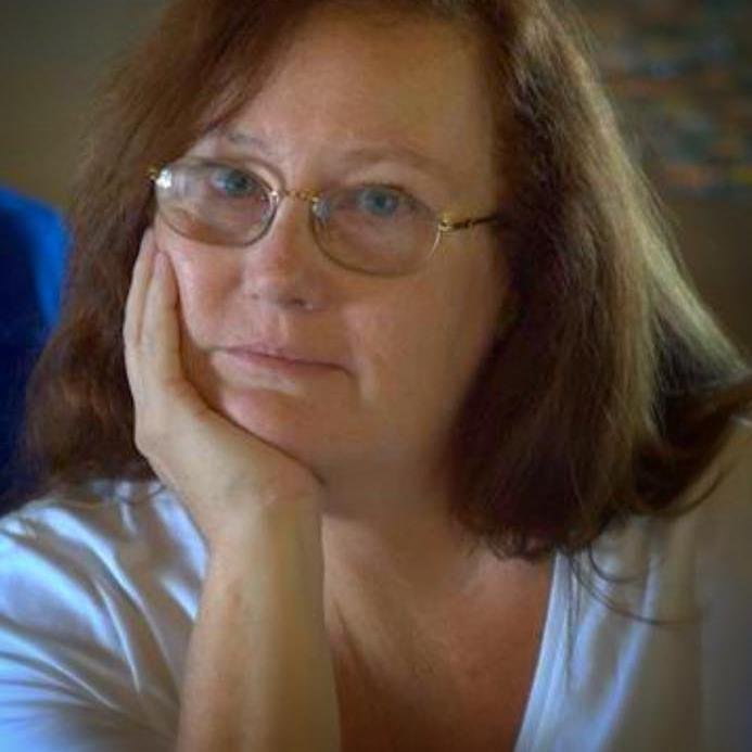 Cardiffbeachgal's profile picture. So Cal beach girl, metaphysical, Prof Tarot reader, have done over 35,000 readings. Sending out peace, love, tolerance,healing and radiant light to all beings.