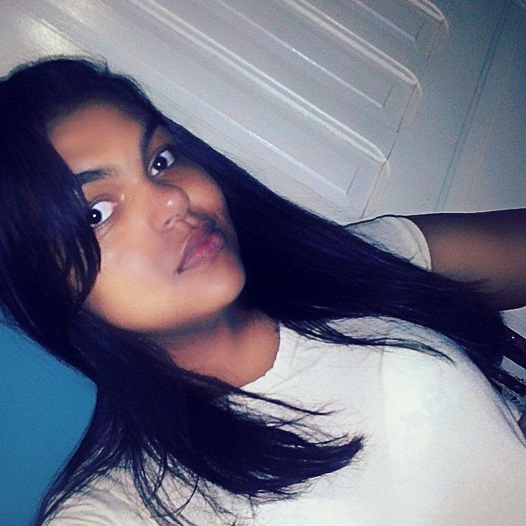 joicyfarias1998's profile picture. 