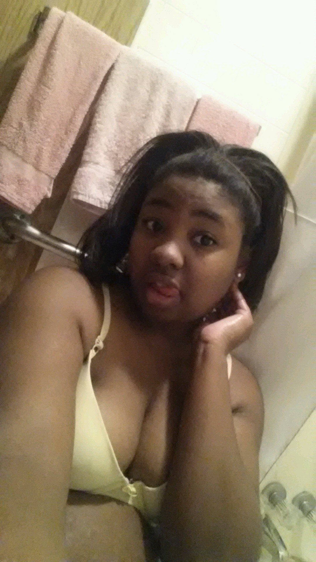 Google_Meh_hoe's profile picture. Grown 20 . Loving Caring . Future Nurse C/0 2011 God First , Paisley & Jeremy = My ❤❤