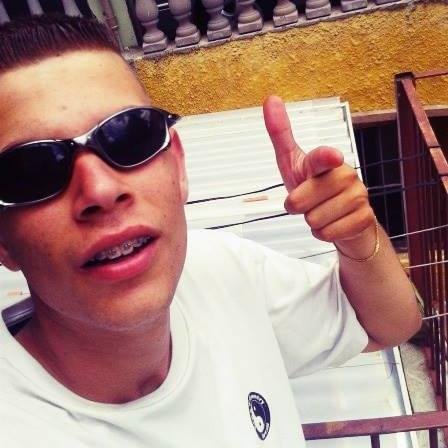 o céu e o limite truta e voce e imbativel (8  
Que minha vida teve cor quando nela você entro eu te amo amigo :)ps: @Srtsensual_