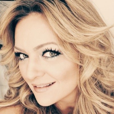 Doverhairmakeup's profile picture. I am a freelance hair and makeup artist based out of Nashville , TN but originally from the greatsest state of TEXAS!