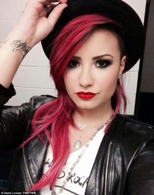 I just really dont give a fuck about anything xx

19 || rp || bi