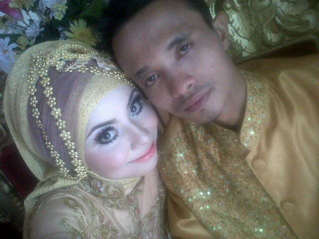Hidup bahagia bersama suami dan Anak ter©InTa...