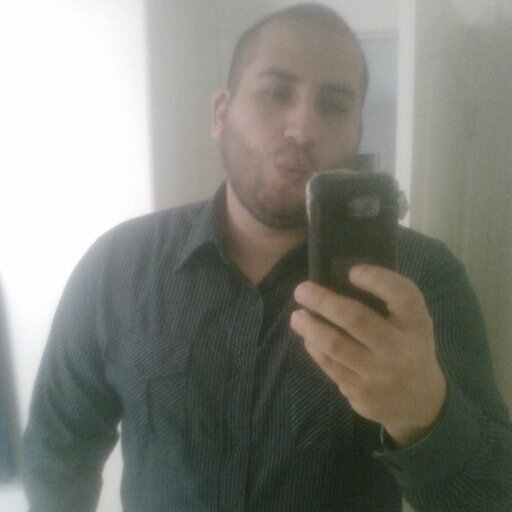 soy andres jose cisneros-gutierrez aka el toro si kieres saber mas de mi solo pregunta y te contesto http://t.co/O0saiFav8u…