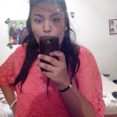 sofiiafloresl's profile picture. Coder de corazón , debilidad jos ♥ amo leer , escuchar musica .