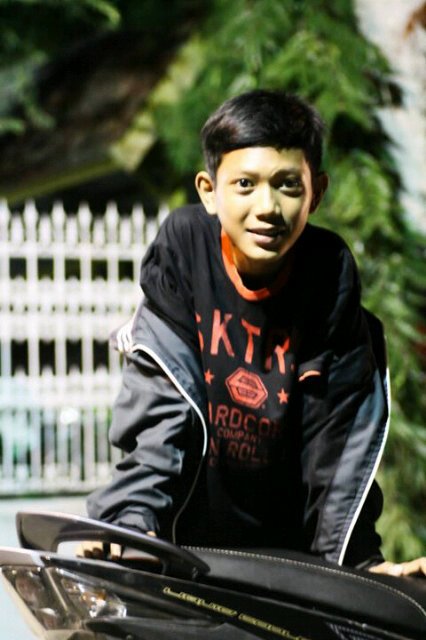 AchmadRizhak's profile picture. 