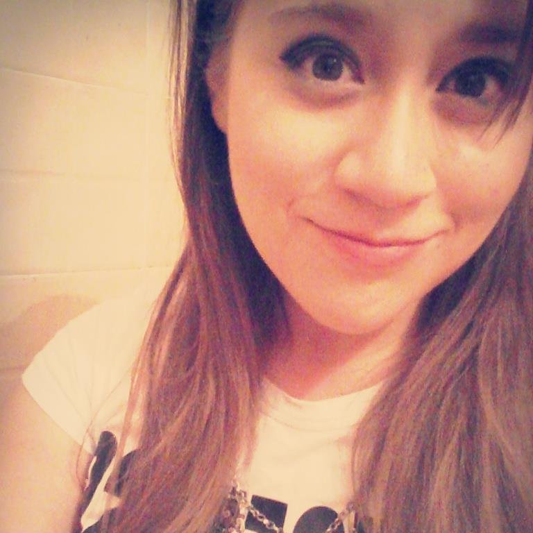 elizasaldivar84's profile picture. 