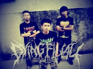 Vokal:izul drum:yogi regas guitar:idan bass:wildan