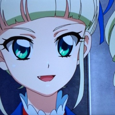 吸血鬼にしてアイドル、藤堂ユリカよ。 私もTwitterを始めてみたわ！ 私の眷属になりたかったら、私をフォローしなさい。 そしたら、私がフォロー返ししてあげないこともなくもなくもないわよ！ 因みに私は非公式だから注意するのね。 この私に出来ない事はない、だから経理だってお手の物よ？