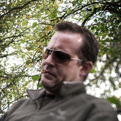 bwinross's profile picture. Hotel lobbies have the best views.  Travel and experiences are the best medicine. #liveyourlife