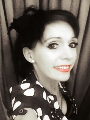 love music,my girls,and the odd night out :) happy go lucky, easy to get on with, not judgemental, always help where i can :) xx