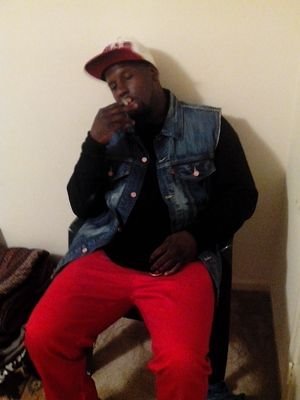Mr. Anderson a cool layed back type nigga and just stay to hiself so trying out this twitter shit so fwm
