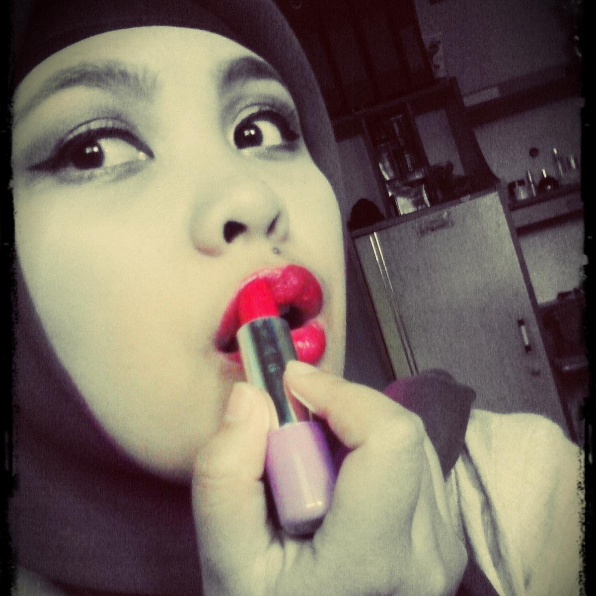 love make up,music,mother and purple