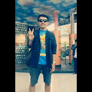 frilyandanii's profile picture. We are UNITED