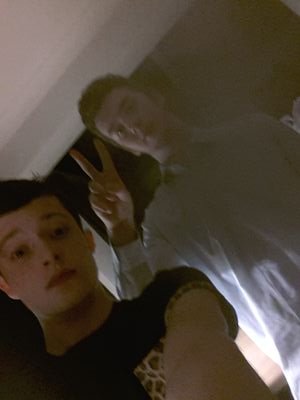 Instagram - Daazzzzaaaa / FaceBook - Daz Sims / SnapChat - Daazzzzaaaa