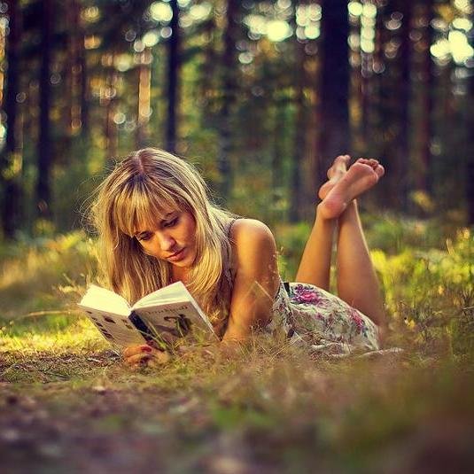 Blog de relatos cortos y crítica literaria.
