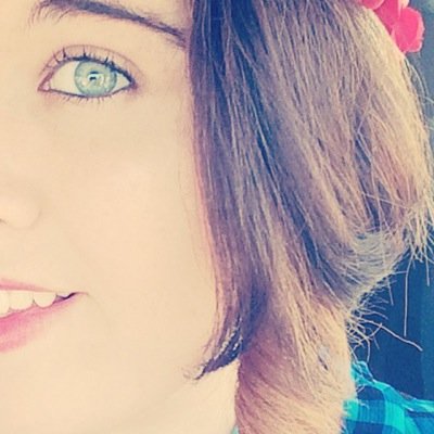 Love the life you live, live the life you love❤ just that awkward girl who does irrelavant and gullible things 24/7