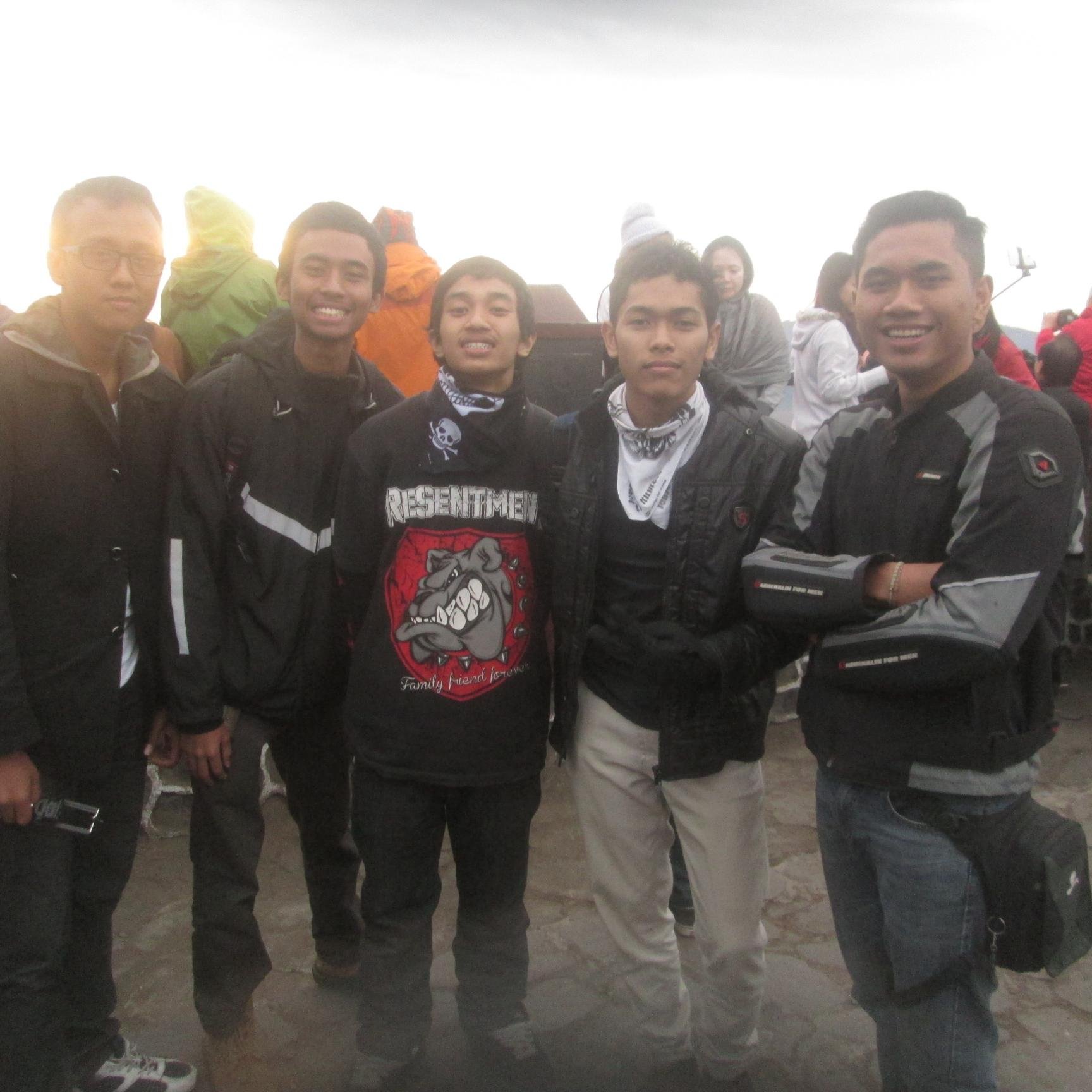 maulanabayu_'s profile picture. renitadio