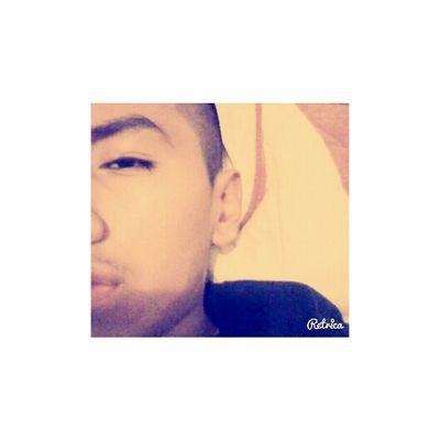 ih8yvrx's profile picture. Musician | Book writer | soccer