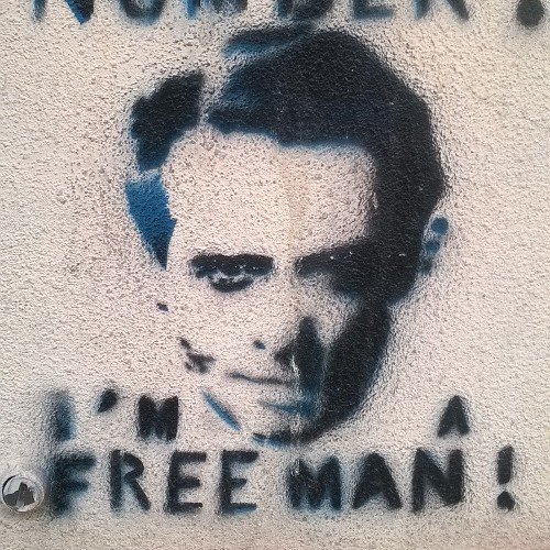 HerveSavel's profile picture. Quelle panique menace ce géant synthétique, fabriqué de notre substance même et de notre peur ?
Gus BOFA