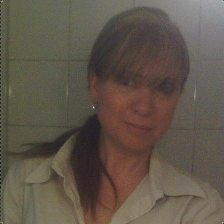 Trabajo en ANDREA BERARDI PROPIEDADES
Estudié en la Universidad FASTA
Vivo en Mar del Plata