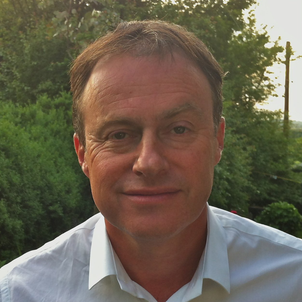 Lecturer in Marketing and Media, Cricket Analyst, Rhino Bet and Guerilla Cricket commentator. Ex Director of Strategy and Marketing Channel 4.