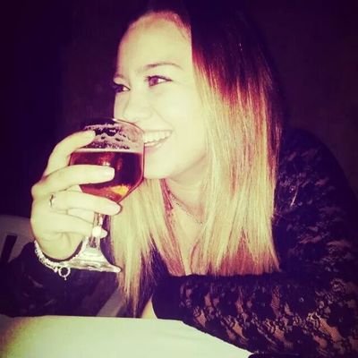Orgullosa de la vida que papa Dios me dio Feliz con mi hermosa familia Te amo amor y a vos mi princesa hermosa gracias por darme toda la felicidad del mundo