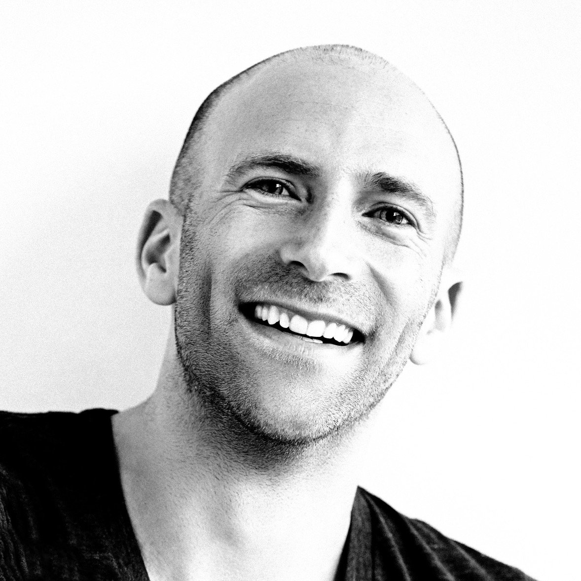 THE BILLION-DOLLAR CREATIVE: Inspiring Insights for Unleashing Creativity