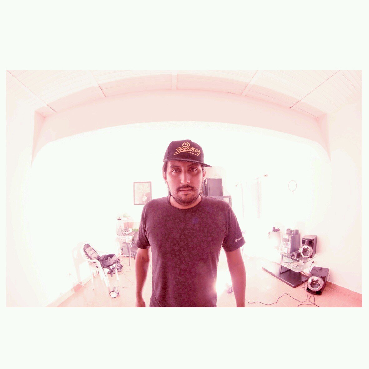 Fashion Photographer / ProBodyboarder 
/  http://t.co/7IkytK4jRg