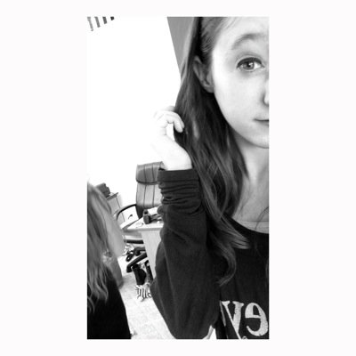 Delaney_Grace_'s profile picture. 'do any humans ever realize life as they live it? every, every minute?'