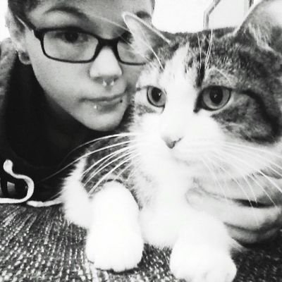 JennyVerdammnis's profile picture. Katzenlienhaberin,  I love Piercings and Tunnel, 
make love not War