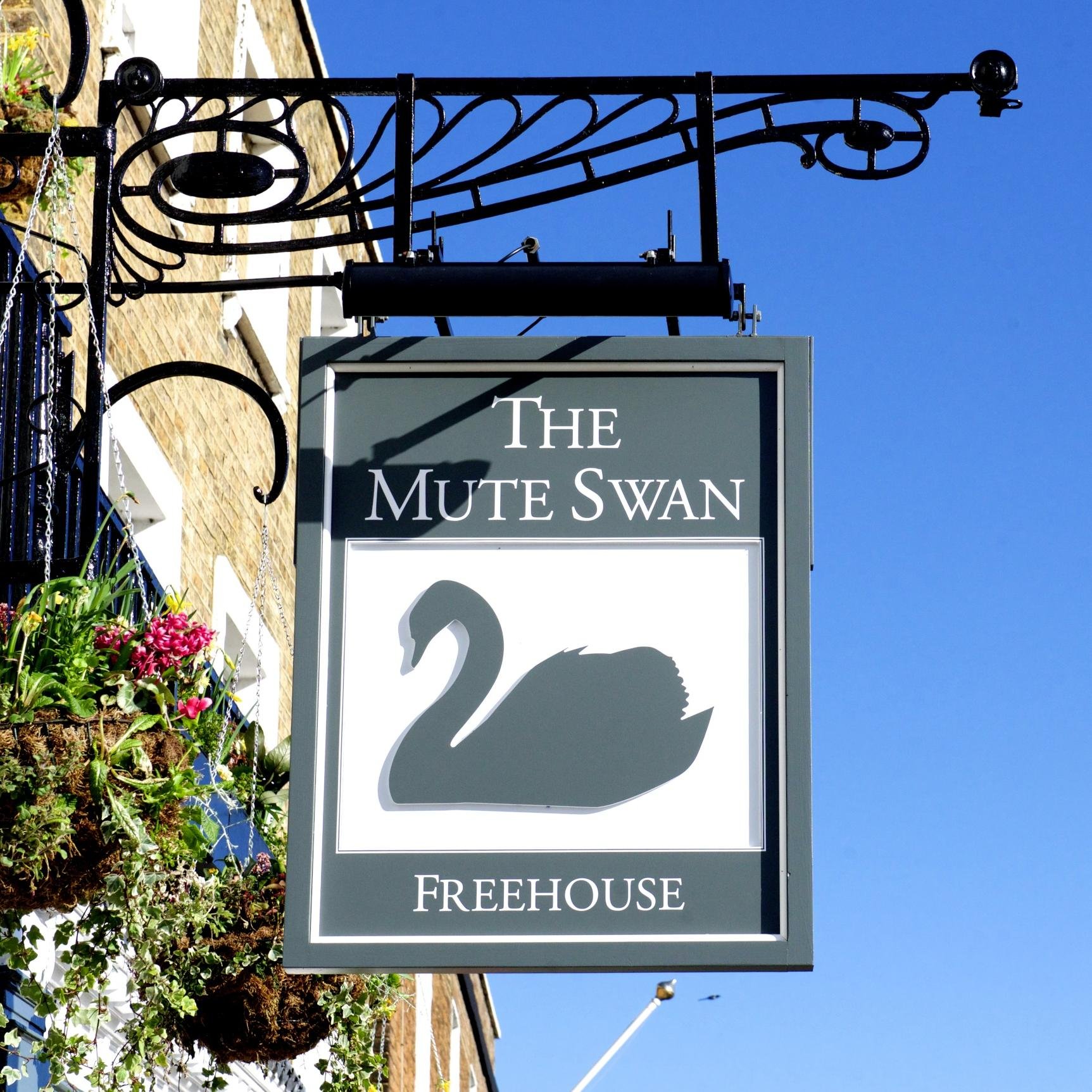 A 'proper pub' directly opposite the main entrance of Hampton Court Palace. With the bar at our heart and food in our soul!