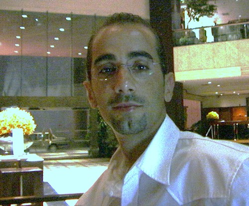 jorge_tavares's profile picture. blink.pt@gmail.com  Plagiar, é implicitamente, admirar.