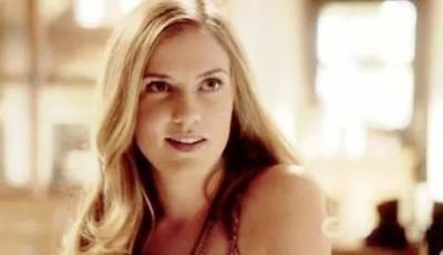 Hey my name is Jenna Sommers. I am the younger sister of #Miranda. Aunt to #Elena and #Jeremy