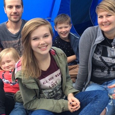 mel09045392's profile picture. 