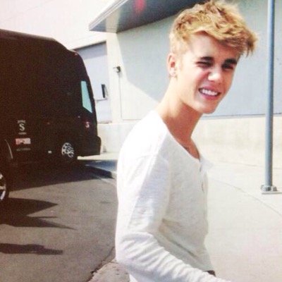 No kidrauhl, no life, it's simple. Together for a dream. One day, we'll meet him, just believe. Never say never.