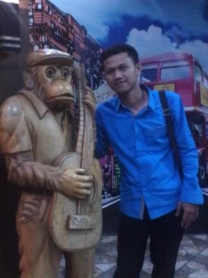 sukses itu
hanyalah sebuah titik di puncak
segunung kegagalan.