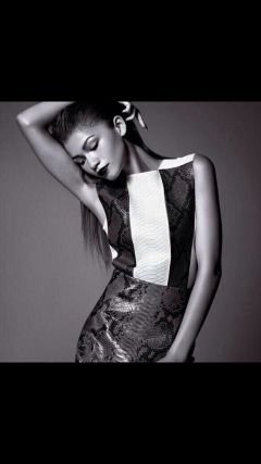 | French | Zendaya my idol |
I Follow back ZSwaggers!