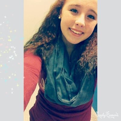 jackiepagano_'s profile picture. I'm down, if you up. ✊